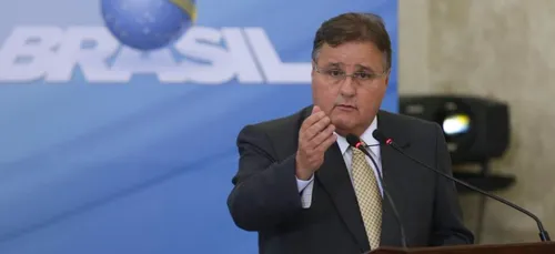 Brésil : plus de 16,3 millions de dollars retrouvés cachés chez un...