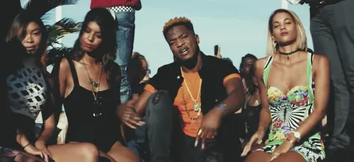 Deux mois après "Réseaux", Niska dévoile "Salé", son tout nouveau...