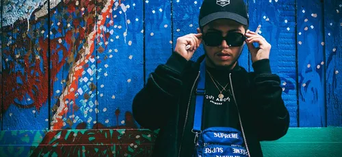 Clashé sur sa taille, Hamza répond à ses détracteurs sur Twitter !