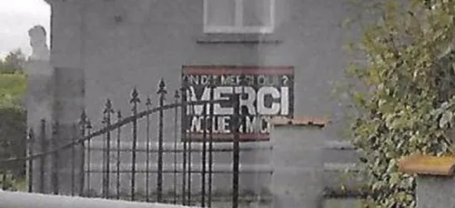 Elle affiche fièrement une publicité "Jacquie et Michel" mais les...