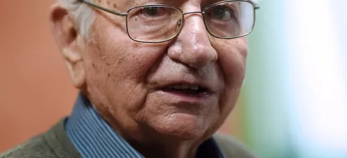 Âgé de 89 ans, il passe devant la Cour de cassation pour avoir aidé...