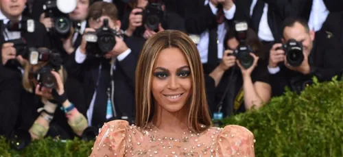 Beyoncé rejoint le casting (totalement fou) du prochain Roi Lion et...