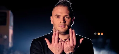 Pour ses déboires judiciaires, Jul écope de 5.000 euros d'amende.