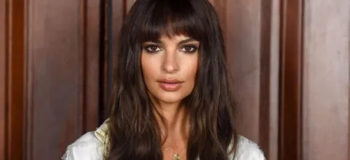 Emily Ratajkowski, ultra-sexy dans une nouvelle vidéo qui fait le...