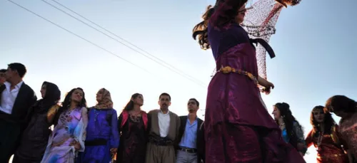 Irak : des députés souhaitent abaisser l’âge légal du mariage pour...