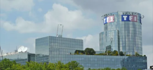 Afin de dénoncer la réforme du Code du travail, la CGT a coupé le...