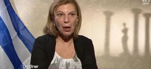 Un dîner presque parfait : personne ne reconnaît Linda (Les Anges...