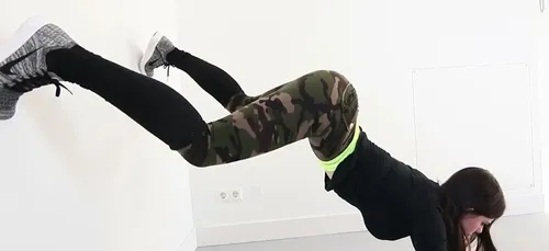 Une instagrameuse explose le record du twerk le plus long au...