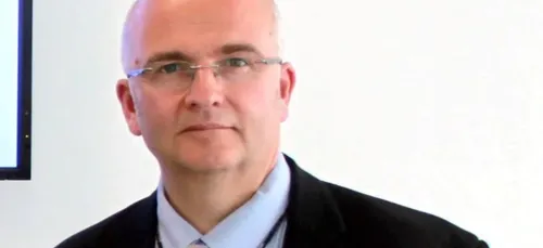 Un chirurgien reconnaît avoir gravé ses initiales sur le foie de...