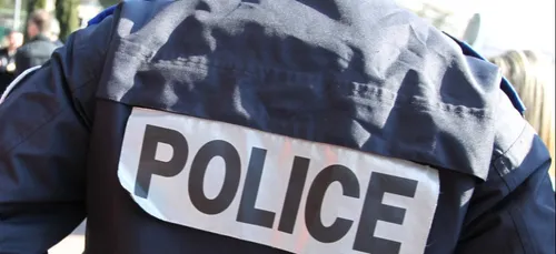 Un jeune homme tue sa sœur à cause d'une histoire d'ordinateur.