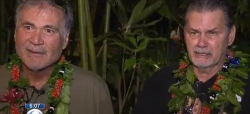 Meilleurs amis depuis près de 60 ans... Ils découvrent qu'ils sont...