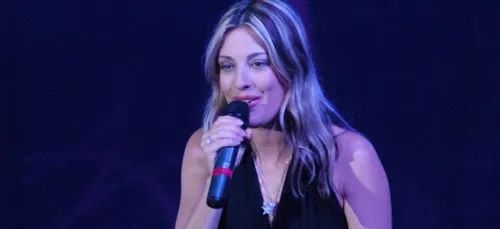 Non, Eve Angeli ne fera pas un album de reprises zouk de Johnny.