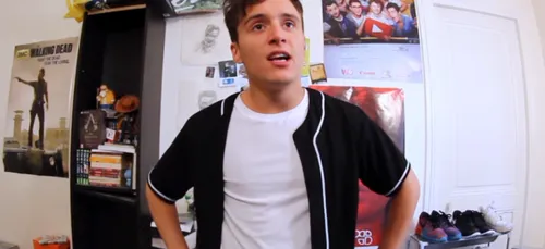 Après sa vidéo en compagnie d'une streap-teaseuse, Hugo Tout Seul...