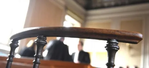 Une femme découvre son petit-frère, mort dans un congélateur.