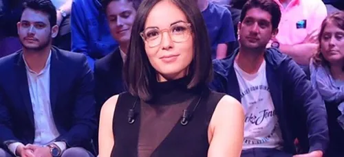 Agathe Auproux se lance dans le rap: elle se fait détruire sur les...