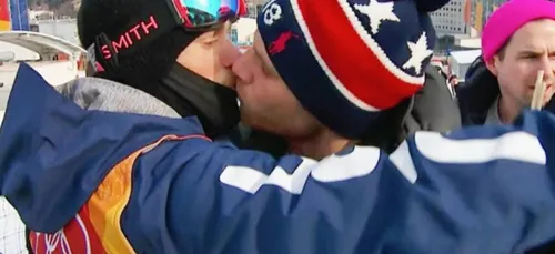 JO 2018: un baiser homosexuel fait sensation dans les médias !
