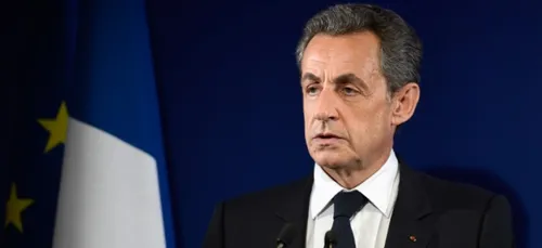Campagne présidentielle de 2007 : Nicolas Sarkozy, placé en garde à...