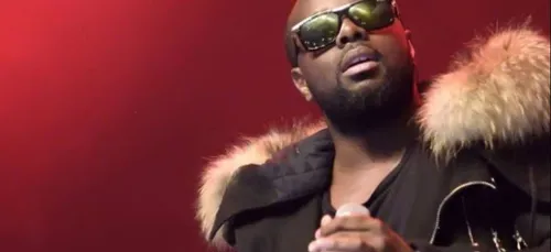 Booba en remet une couche sur Maître Gims et se moque de lui sur...