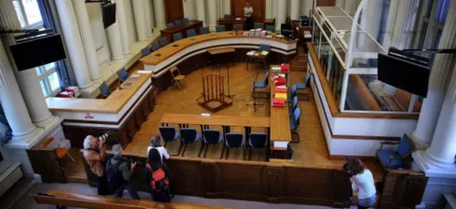 Un homme a 4 enfants avec sa propre fille, qu'il a violé durant 15...