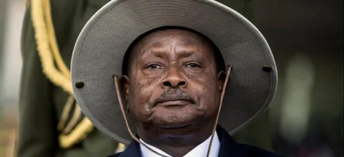 Ouganda : le président souhaite interdire... La fellation