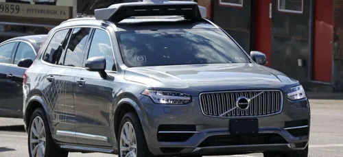 Uber : la voiture qui a renversé un piéton aurait "choisi" de ne...