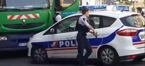 Ils volent un camion poubelle pour déverser des ordures devant le...