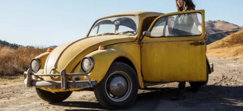 Bumblebee : le spin-off Transformers se dévoile dans sa première...