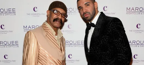 Drake en dévoile beaucoup sa vie privée (photos)