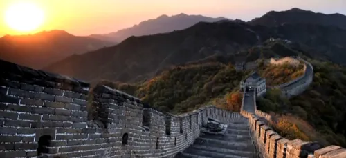 AirBnB indigne en offrant une nuit dans la Grande Muraille de Chine !