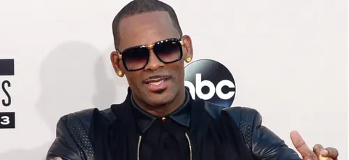 R. Kelly aurait mis sa cousine de 14 ans enceinte... Et c'est son...