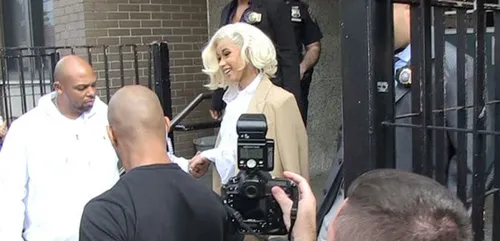 Cardi B : inculpée après une bagarre dans un strip-club !