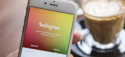 Robots-influenceurs sur insta : on revient sur le phénomène !