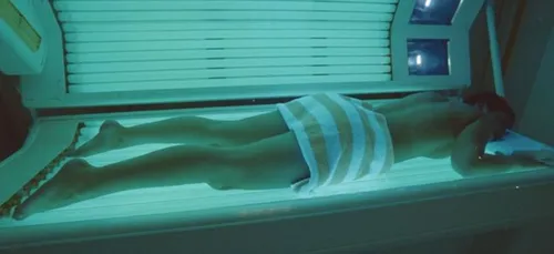 Les cabines de bronzage, bientôt interdites en France ?