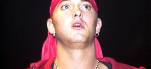 Selon une théorie, Eminem serait mort puis remplacé par un robot