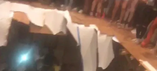 Le sol d'une université s'effondre à l'occasion d'un bal annuel !...