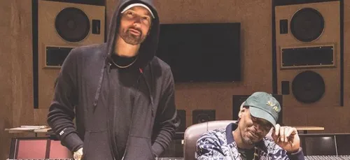 Eminem et Snoop Dogg posent dans un studio ! Bientôt la collab ?