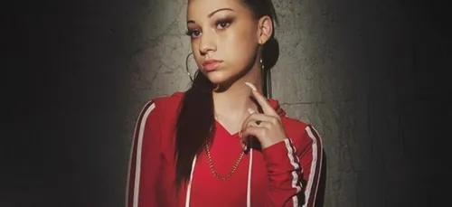 Bhad Babie en embrouille avec Iggy Azalea, elle lui lance un verre...