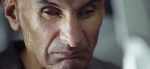 Sourd, aveugle et muet : une vidéo virale lui sauve la vie ! (Vidéo)