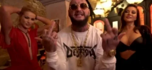 Jacquie & Michel : Seth Gueko fait sa promo avec des pornstars !...