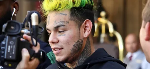 6ix9ine : il a décidé de collaborer avec la justice et aurait...