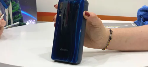 Energizer dévoile son smartphone, à la batterie d'une semaine