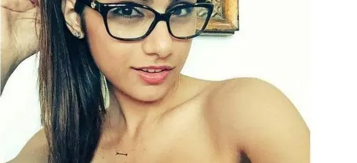 Mia Khalifa, fiancée au chef suédois Robert Sandberg ! (Photo)