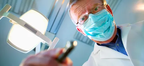 Santé : elle accuse son dentiste d'avoir introduit son pénis dans...