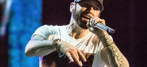 Eminem : il fête ses 11 ans de sobriété ! (Photo)