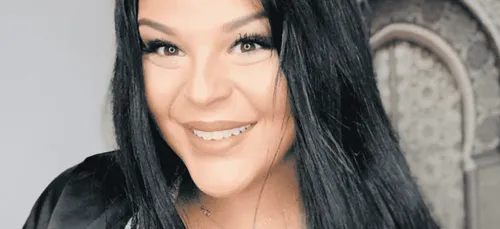 Sarah Fraisou : elle surprend ses fans d'une drôle de manière (Vidéo)