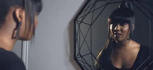 Mary Priceless : après "Garder", un premier album va débarquer !...