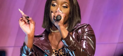 Aya Nakamura : la chanteuse, célébrée par le New York Times !