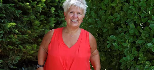 Mimie Mathy : elle avoue avoir succombé à la chirurgie esthétique