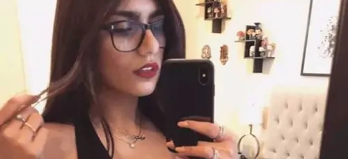 Mia Khalifa : ces folles révélations sur sa période porno ! (Vidéo)
