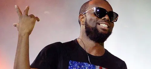Maître Gims : son bateau prend feu, il échappe au pire (Vidéo)